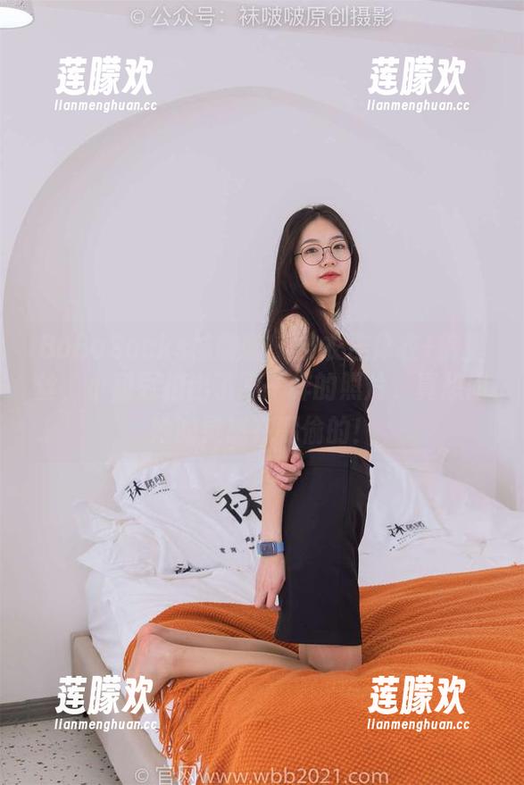 BoBoSocks袜啵啵-小甜豆 BoBoSocks袜啵啵 - 皮衣连体衣+裤里丝,小甜豆拍出了不一样的照片,真想问她的灵感在哪偷的!