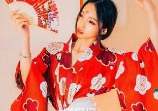 GIRLT果团网 - 周大萌的油亮美图更新，果然是个能抓住眼球的专家！看了只想点个赞，哈哈。