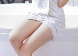 GIRLT果团网 - 哇，周妍希穿旗袍，原图里的每一针每一线都在呼唤我的关注！