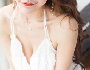 GIRLT果团网 - 和服时刻，精选图片：莫雅琪变身优雅，让我们不由得想问：你会变魔术吗？