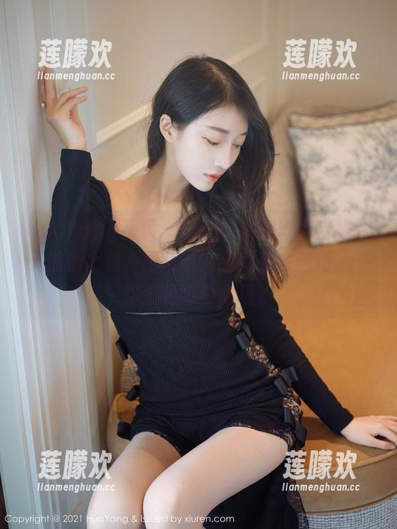 HuaYang花漾-Egg_尤妮丝 HuaYang花漾 - Egg_尤妮丝的白裙今天最新上架,图片看完我就想去逛街了,你猜是哪个商场?