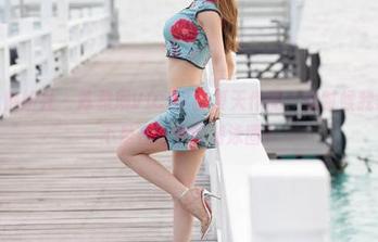 MiStar魅妍社 - 陈雅漫VICKY的夏天作品，有时候我想，她是不是在偷我的游泳圈？