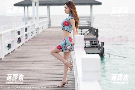 MiStar魅妍社-陈雅漫VICKY MiStar魅妍社 - 陈雅漫VICKY的夏天作品,有时候我想,她是不是在偷我的游泳圈?