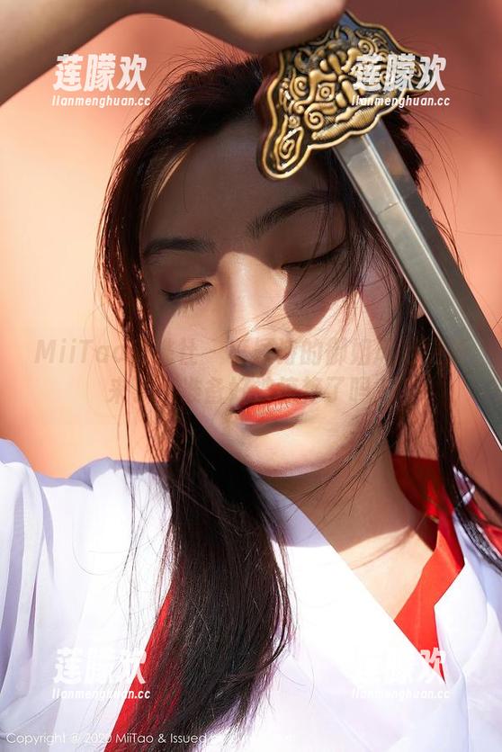MiiTao蜜桃社-李颖诗 MiiTao蜜桃社 - 李颖诗的御姐风范更新来了,准备好被惊艳了吗?