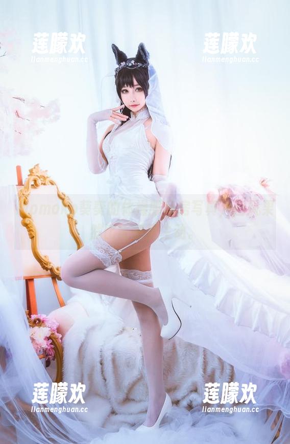 Momoko葵葵的体操服私房写真，画风果然比比赛更生动。