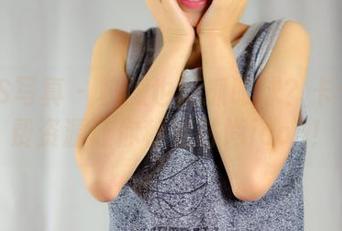 PANS写真 - 校服也能抓眼球？卡卡的免费资源让你秒变时尚icon！