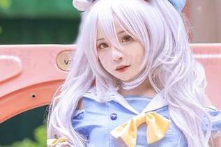 定制乳胶内衣装，Sayo Momo在写真中把自我展现得恰到好处