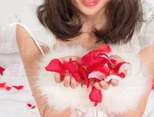 UGirls尤果网 - 徐梓伊，代言蕾丝，作品里没有圣光反而更能打动人哦！