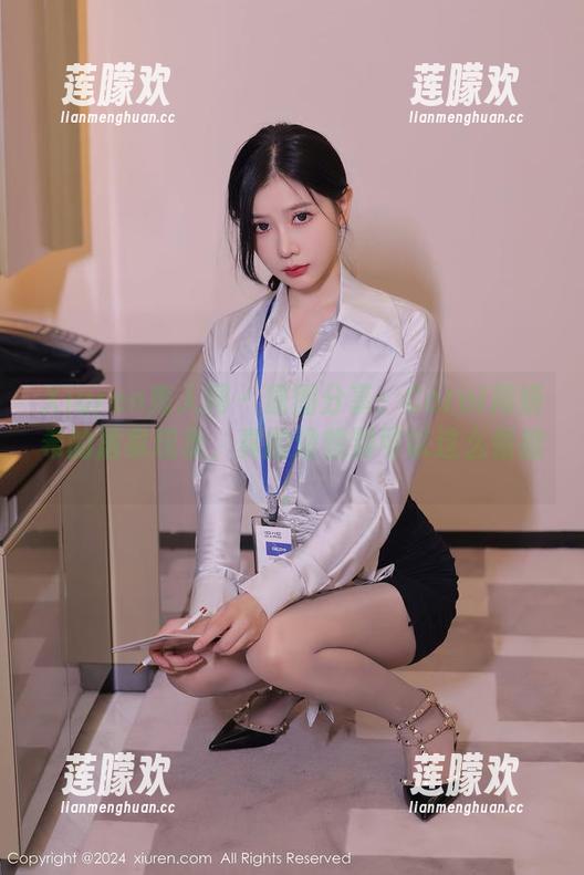 Xiuren秀人网-Carol周妍希 Xiuren秀人网 - 原图分享:Carol周妍希的居家现象,真的没想到可以这么惬意。