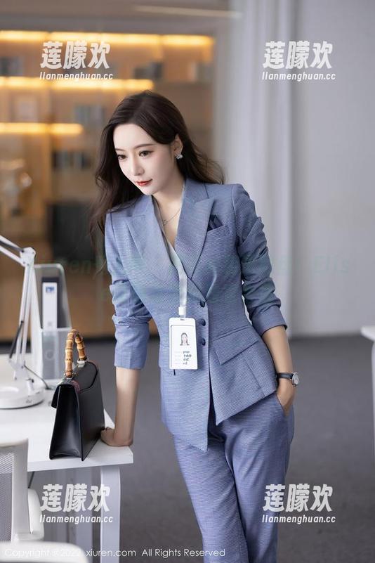 Xiuren秀人网-Elise谭晓彤 Xiuren秀人网 - 把黑丝装进网盘!Elise谭晓彤导购独家合集