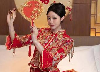 Xiuren秀人网 - 最新图库，Elise谭晓彤的粉色，哎呀，这色调也太甜腻了吧？