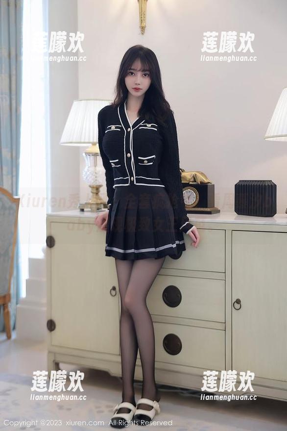 Xiuren秀人网-周慕汐baby Xiuren秀人网 - 全套疯抢中,看周慕汐baby展现极致女王风范。