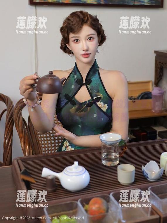Xiuren秀人网 - 在小兔纯纯的浴室里，发现了些不容易的原图资源…