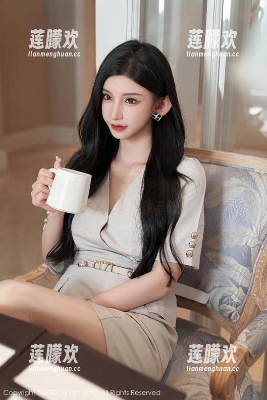Xiuren秀人网 - 从光影中窥见：慧敏Vivi学姐的合集作品观看感