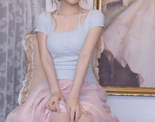 Xiuren秀人网 - 如果私语baby的吊带能说话，那最新图册一定是我们的“趣味剧”！