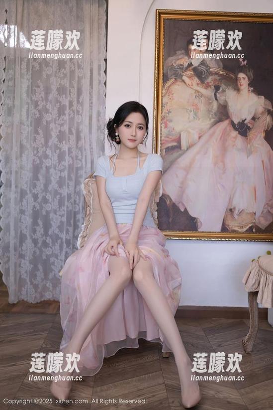Xiuren秀人网-私语baby Xiuren秀人网 - 如果私语baby的吊带能说话,那最新图册一定是我们的“趣味剧”!