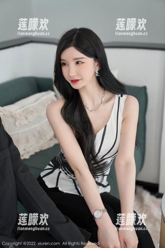 Xiuren秀人网-赵惟依coco Xiuren秀人网 - 赵惟依coco囧图集:裤里丝,意外勾引你脑中画面