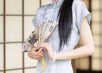 Xiuren秀人网 - 海边图册，赵惟依coco带你欢乐逆风，免费的鲨鱼观察指南！