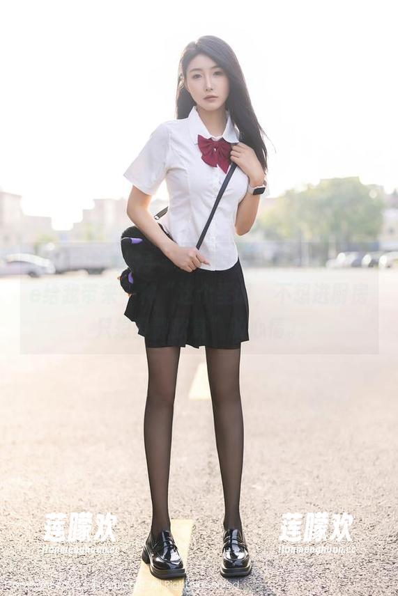 Xiuren秀人网-陶喜乐_lele Xiuren秀人网 - 全套写真,陶喜乐_lele给我带来一种“这个圣诞,不想进厨房只想静静欣赏”的心情。