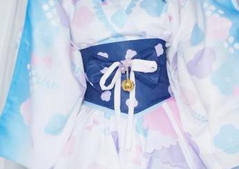 Yuki亭的自拍作品：那个角度看起来挺不错的啊！