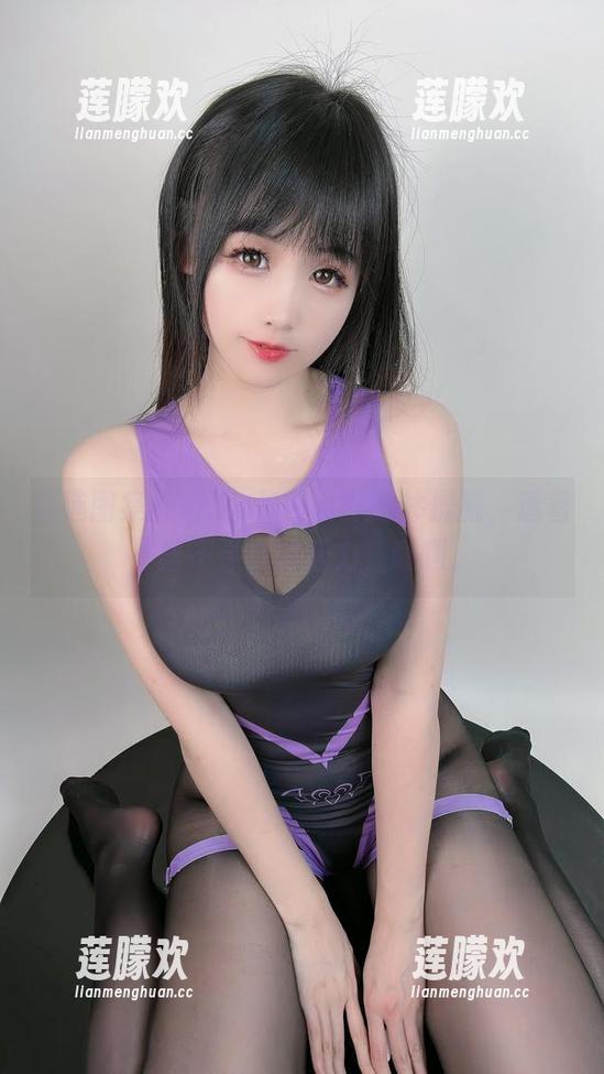 miko酱ww 精选图集:miko酱ww穿的体操服,透着一丝不寻常的活力,嘿嘿。