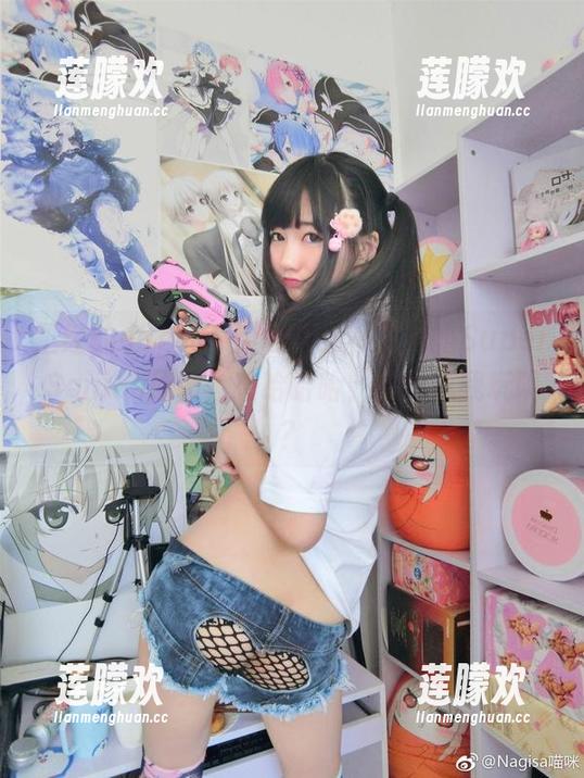 正经的nagesa魔物喵，不常见的SuperSonico原图，哈哈哈哈，图片逗我玩呢？