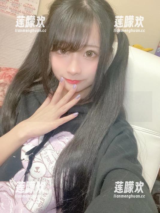 最新丝袜写真：Wendy的胆量真不赖，但我不敢说我懂