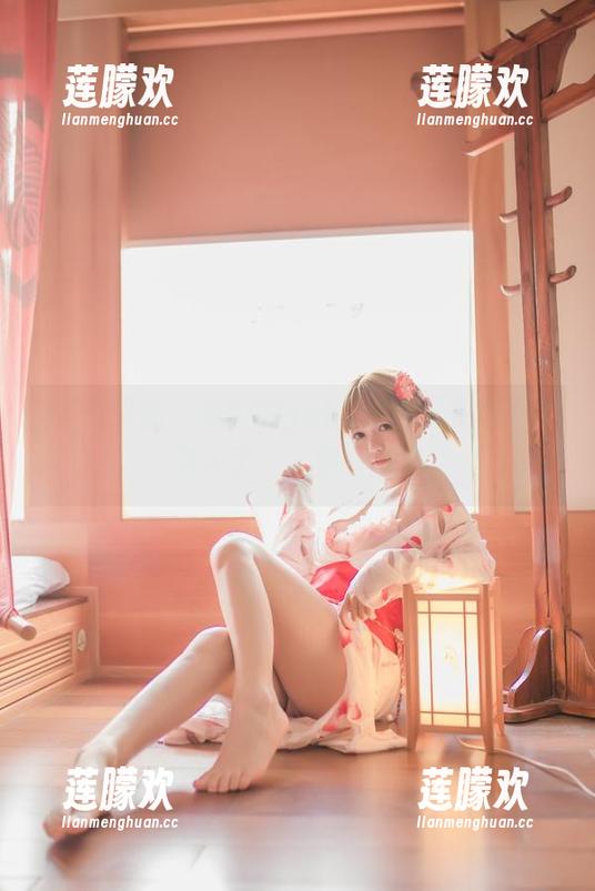 yoko夏宅 泳衣2更新,我们的yoko夏宅又变得更加‘勾人了’,快来欣赏!