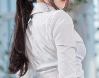 一智智的作品：原图里粉色比基尼的意味，细细品味不止于表面