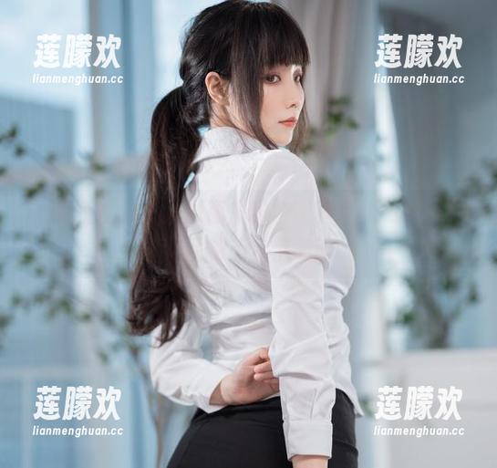 一智智的作品：原图里粉色比基尼的意味，细细品味不止于表面