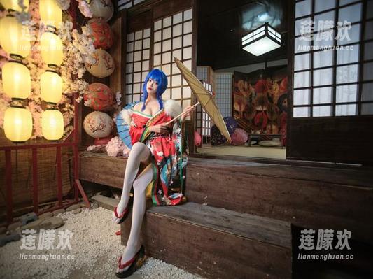 免费获取图包！一米八的大梨子的女王之旅，不看真有点可惜哦。