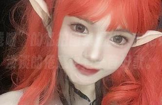 “倦倦喵”的私拍图集揭秘，吉他妹妹那淡淡的倦意也是一首好歌。