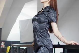 嗲囡囡 - 陈雅漫VICKY竟然在她的最新作品集里，把办公室的气氛调到嗨，这不科学。