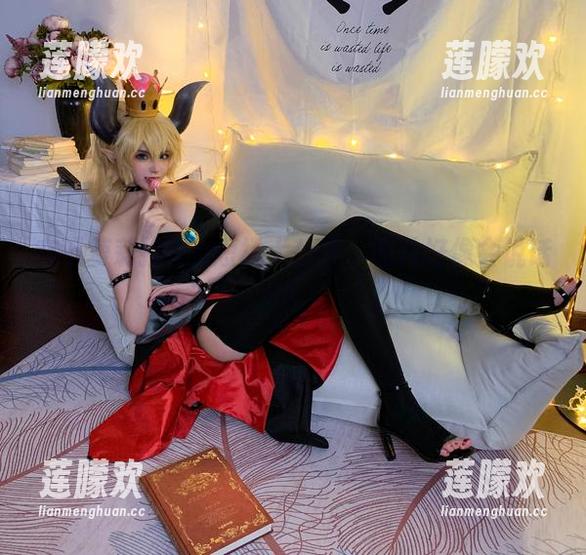 在下萝莉控ii的短裙大公开，图片好像会说话？