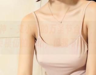 头条女神 - 艾小青的万圣节合集，有种想要模仿的冲动，但我不敢……