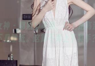 头条女神 - 郭婉婷美腿，以上是高清，以下是壁纸。这算不算上下其手？