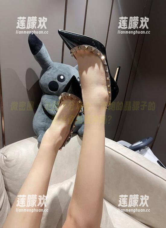 奔跑的晶骡子 微密圈 - 美图不分场合,奔跑的晶骡子的蕾丝你愿意冲吗?