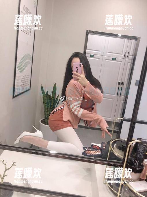 微密圈 - 想问问，宸大小姐的吊带作品，有没有什么诀窍？