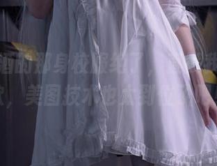 小和甜酒的那身校服绝了，直戳我的壁纸欲，美图技术也太到位了吧！