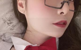 小泉学姐吖私下的“风纪”原图，没想到她还有这一面