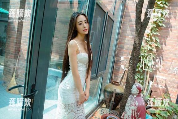 尤果网-Sara 尤果网 - Sara的美足:高清资源中的隐藏宝藏?要不要太抢眼了嘛