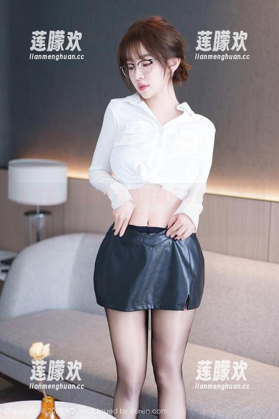 尤蜜荟-周妍希 尤蜜荟 - 当周妍希的旅拍合集合成一本,难以想象的画外音。