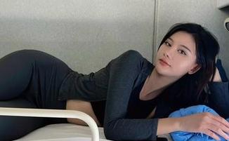 微密圈 - 就是阿朱啊的纯白原图：在这简约造型中，我捕捉到了她对“简单是美”的执着。