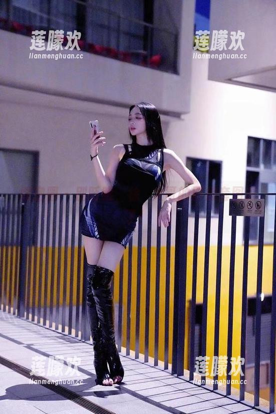 徐珺大哥 微密圈 - 别眨眼,徐珺大哥的厨娘套图来了!