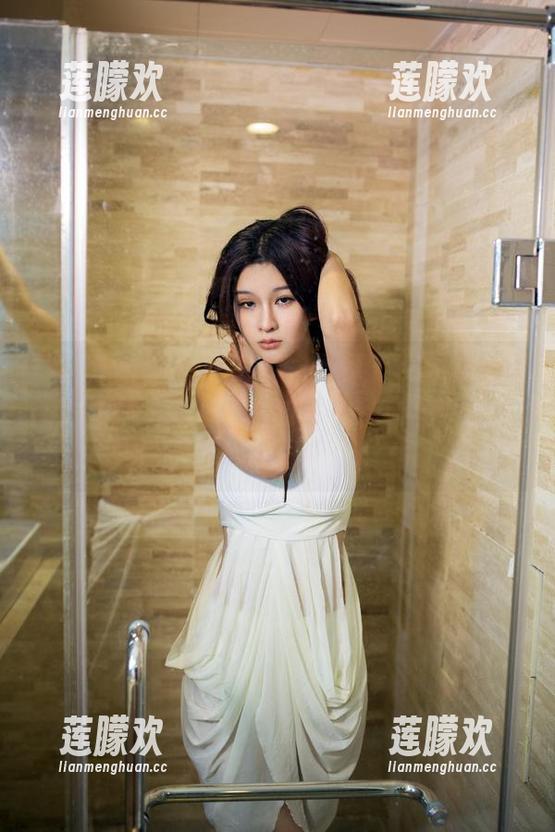 推女郎 - 哎呀，话说Yu佳妮的校服写真实在是一幅幅美图，图集中每张都想放大片看！