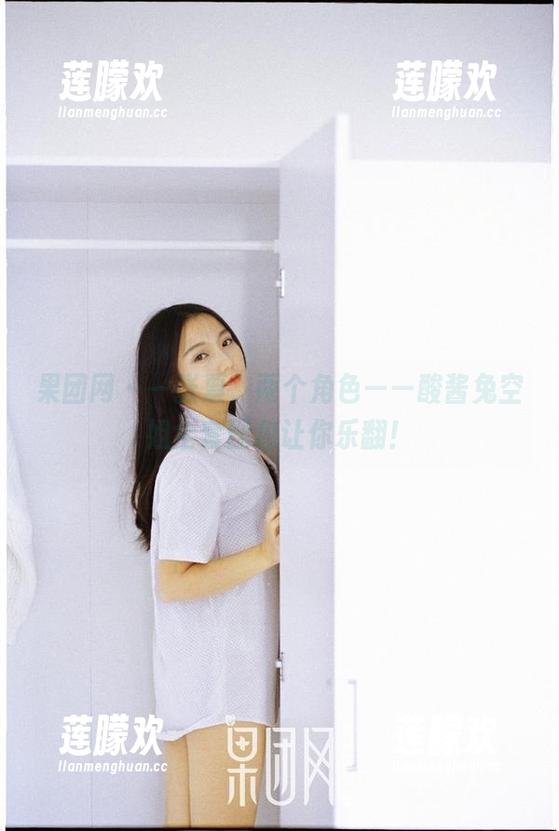 果团网-酸酱兔 果团网 - 一张票,两个角色——酸酱兔空姐全套图包让你乐翻!