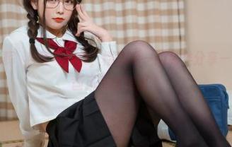 碧蓝航线光辉μ兵装写真集，樱岛嗷一的另类分享——谁说打斗画风不能美丽？