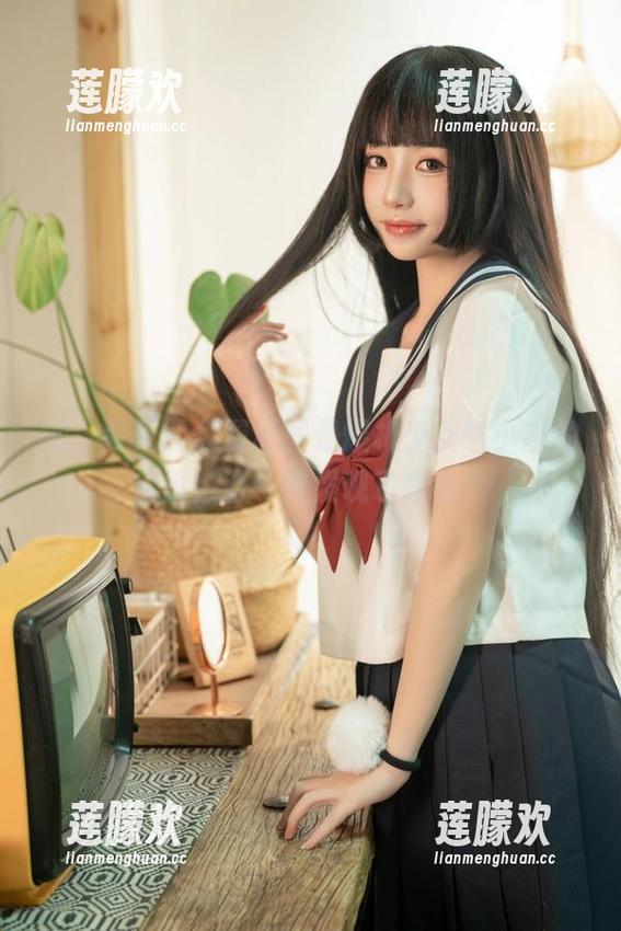 嘘，今天的免费原图是爆机少女喵小吉的甘雨！万一被发现了咋办？