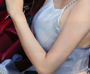 彼时此刻——定制写真在爱尤物的热辣圣诞氛围中绽放