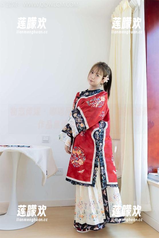 物恋传媒 - 嘟嘟网罗所有美好，最新油亮作品集值得被好好品味。